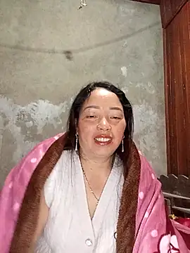 Snapshot of Yellow-pink chatting on March 2026 02:48:02 AM Yellow-pink online show from March 2026 02:48:02 AM