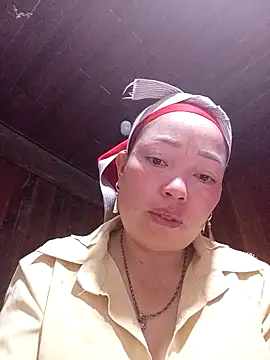 Yellow-pink online show from March 2026 10:58:02 PM