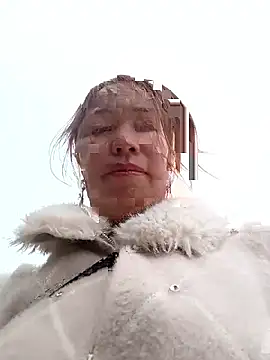 Yellow-pink online show from March 2026 02:13:01 AM