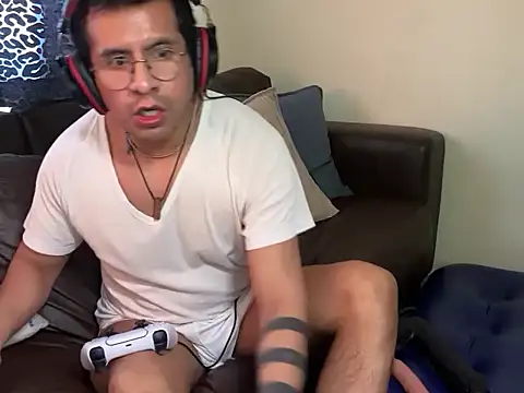 Snapshot of kinkygamerdavid chatting on March 2026 02:32:01 PM kinkygamerdavid online show from March 2026 02:32:01 PM