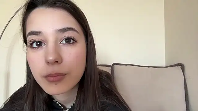 AdeleVelvet online show from March 2026 10:11:01 AM