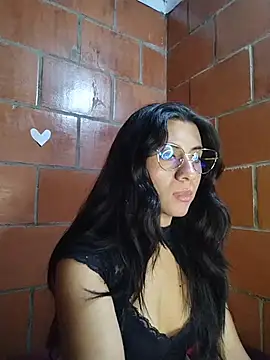 Amanda x1 online show from April 2026 09:31:02 PM