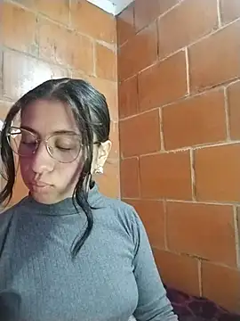 Amanda x1 online show from April 2026 08:03:01 PM