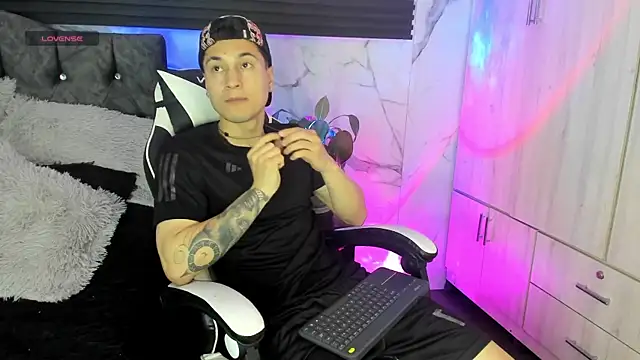 ThiagoFerrero Hot online show from April 2026 12:10:01 PM