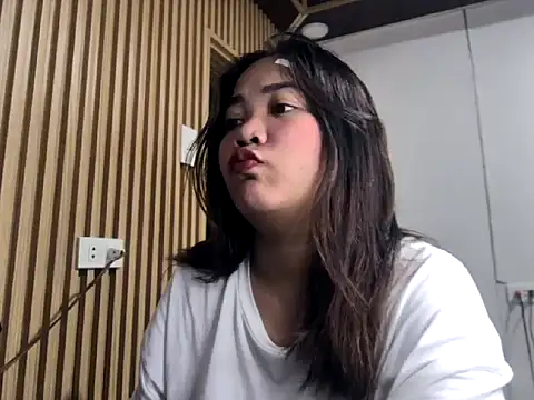  georgiax  online show from April 2026 05:50:02 PM