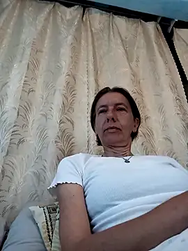Snapshot of Tania9876 chatting on June 2026 06:37:02 AM Tania9876 online show from June 2026 06:37:02 AM