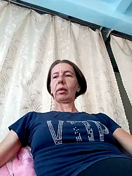 Snapshot of Tania9876 chatting on July 2026 07:28:02 AM Tania9876 online show from July 2026 07:28:02 AM
