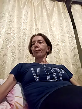Snapshot of Tania9876 chatting on July 2026 07:10:02 PM Tania9876 online show from July 2026 07:10:02 PM