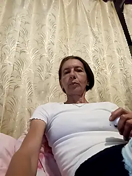 Snapshot of Tania9876 chatting on July 2026 07:39:01 PM Tania9876 online show from July 2026 07:39:01 PM