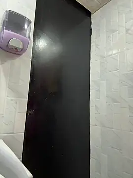 nami rosee online show from March 2026 07:19:01 PM