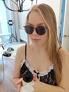 LittleForestELF2 online show from March 2026 04:07:02 AM