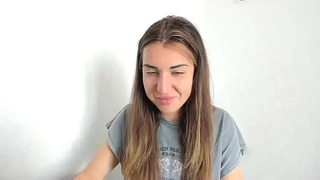 summmmersky1 online show from April 2026 07:22:01 AM