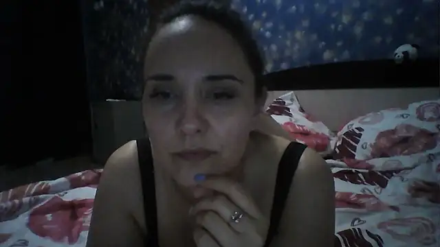 Alisa07qw online show from May 2026 03:29:02 PM
