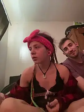 420Lina666 online show from April 2026 04:05:02 PM