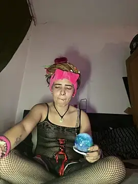 420Lina666 online show from April 2026 07:58:01 PM