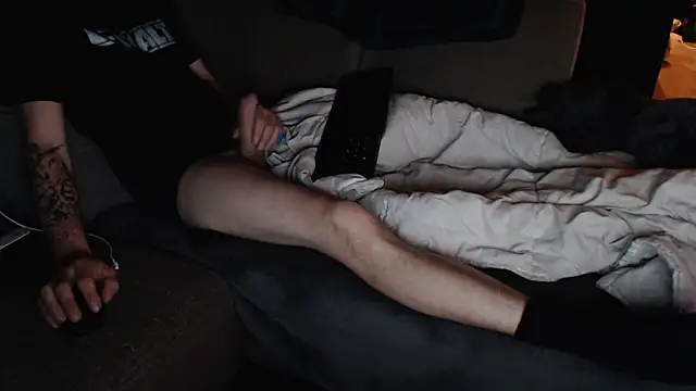 Hottehans88 online show from April 2026 03:37:01 AM