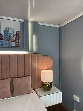 Bella-Ferrer online show from April 2026 06:27:02 PM