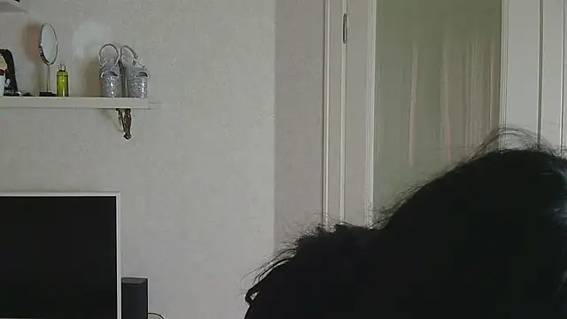 Snapshot of SaltedCaramely chatting on July 2026 10:21:02 AM SaltedCaramely online show from July 2026 10:21:02 AM
