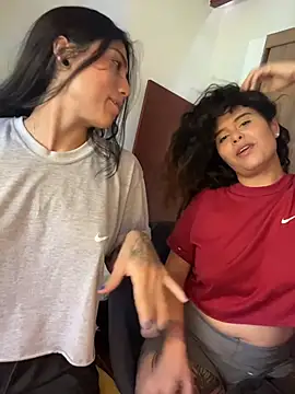 Twoshotsparty420 online show from April 2026 05:51:01 PM