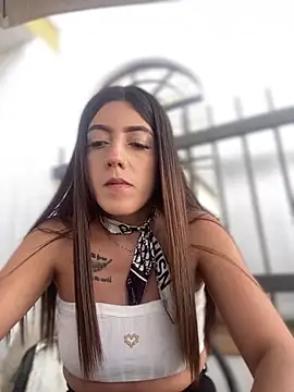 Electra Pinkk online show from April 2026 01:52:02 PM