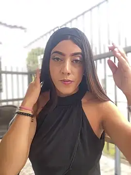 Electra Pinkk online show from April 2026 01:33:02 PM