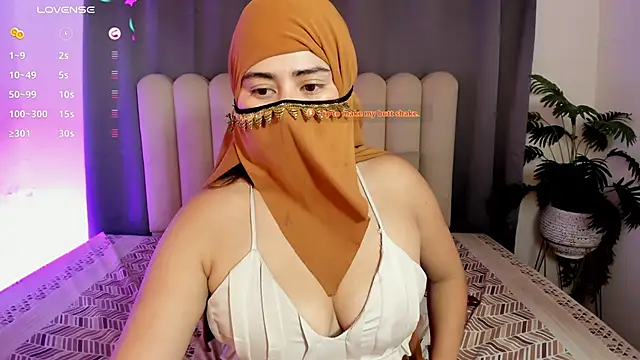 Snapshot of bahiya_aziz chatting on May 2026 01:16:01 PM bahiya aziz online show from May 2026 01:16:01 PM
