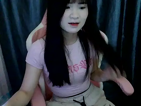Snapshot of Cum-withyou chatting on May 2026 01:14:02 AM Cum-withyou online show from May 2026 01:14:02 AM