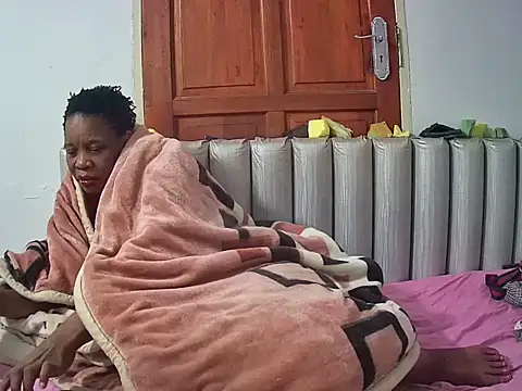 JoycyQueen online show from March 2026 05:19:01 AM