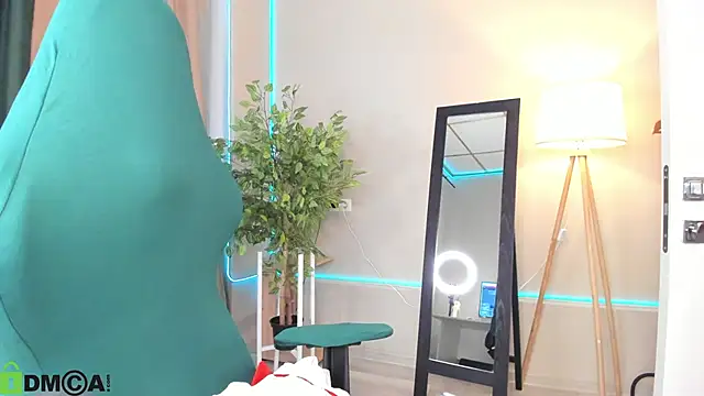 Aurora Temptia online show from April 2026 09:23:01 AM