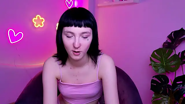 IrisPowder online show from April 2026 08:57:02 AM