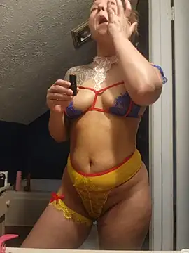 NicolePearl online show from April 2026 01:45:01 AM