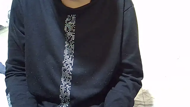 laura-lover online show from April 2026 02:25:01 PM