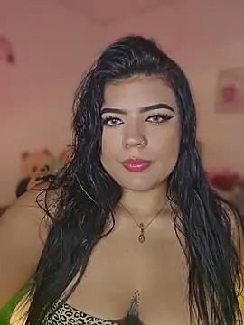 Snapshot of salomee15 chatting on June 2026 01:08:02 AM salomee15 online show from June 2026 01:08:02 AM