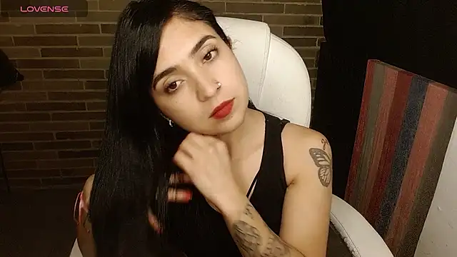 sweet-little online show from April 2026 02:51:02 AM