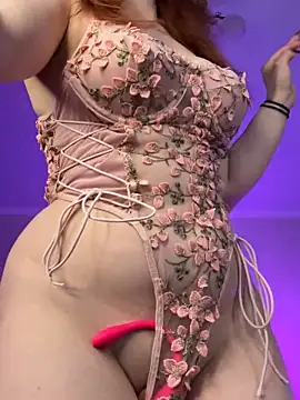 RedheadQueen  online show from March 2026 01:33:02 PM