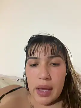 Snapshot of miicbebita chatting on May 2026 12:37:01 AM miicbebita online show from May 2026 12:37:01 AM