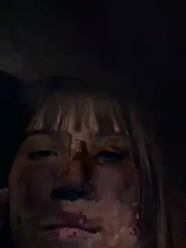 Snapshot of miicbebita chatting on May 2026 12:39:02 AM miicbebita online show from May 2026 12:39:02 AM