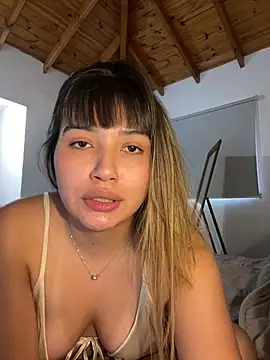 Snapshot of miicbebita chatting on June 2026 04:13:02 PM miicbebita online show from June 2026 04:13:02 PM