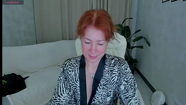 LeticiaRomano online show from May 2026 04:07:01 AM