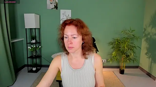 LeticiaRomano online show from June 2026 04:06:01 AM
