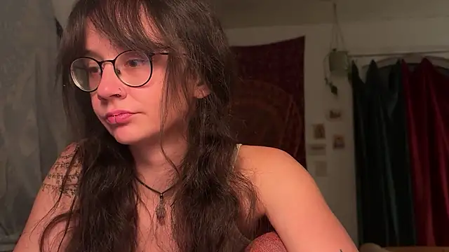 nyxo  online show from April 2026 09:16:01 PM