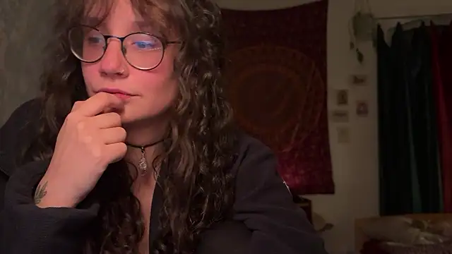 nyxo  online show from April 2026 09:06:01 PM