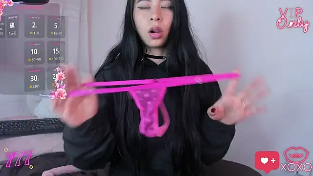 Lillypinky1 online show from April 2026 03:42:02 PM