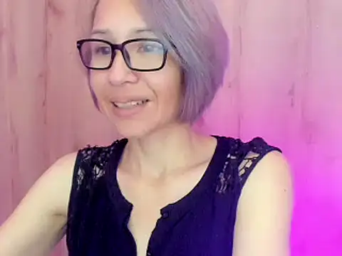 PinkSiren online show from April 2026 06:35:01 PM