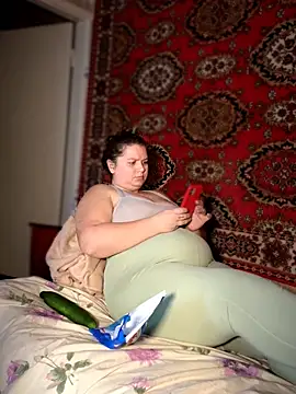 Nenssy555 online show from May 2026 01:17:01 PM