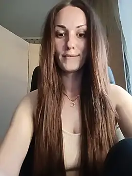 Snapshot of LunaCrystall chatting on May 2026 04:00:01 PM LunaCrystall online show from May 2026 04:00:01 PM
