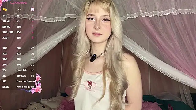 OnlyEva1 online show from April 2026 10:10:01 AM