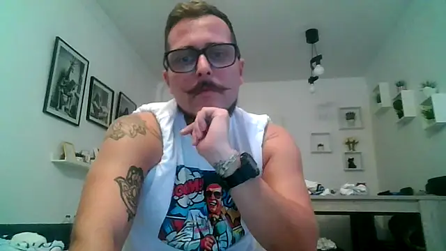 yanick931 online show from April 2026 10:36:02 PM