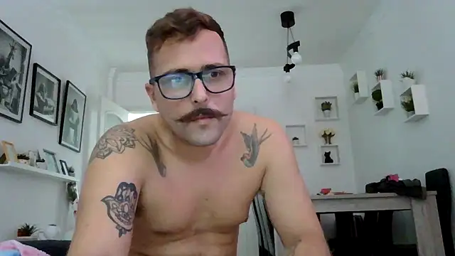 Snapshot of yanick931 chatting on May 2026 02:22:01 PM yanick931 online show from May 2026 02:22:01 PM