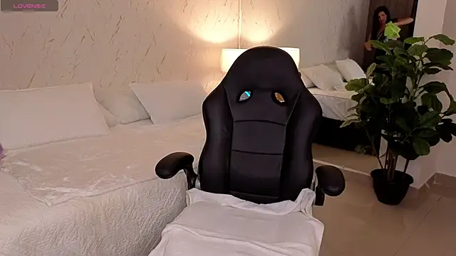 LUCI    online show from April 2026 11:24:02 AM